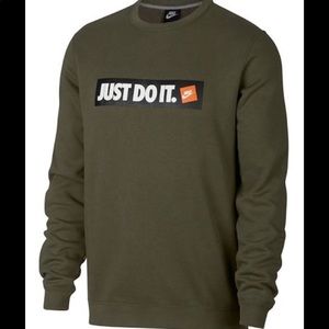 Nike sweater (OLIVE)